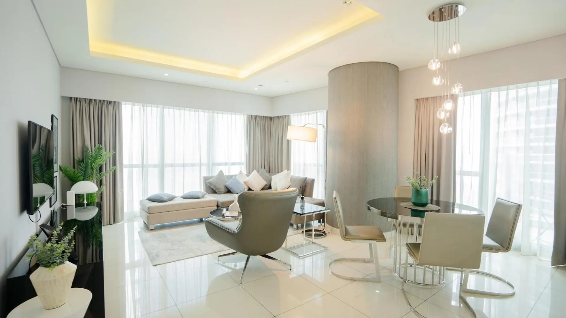 Luxe 2Br Haven With Spectacular Burj Khalifa & Dubai Frame Views Apartment
