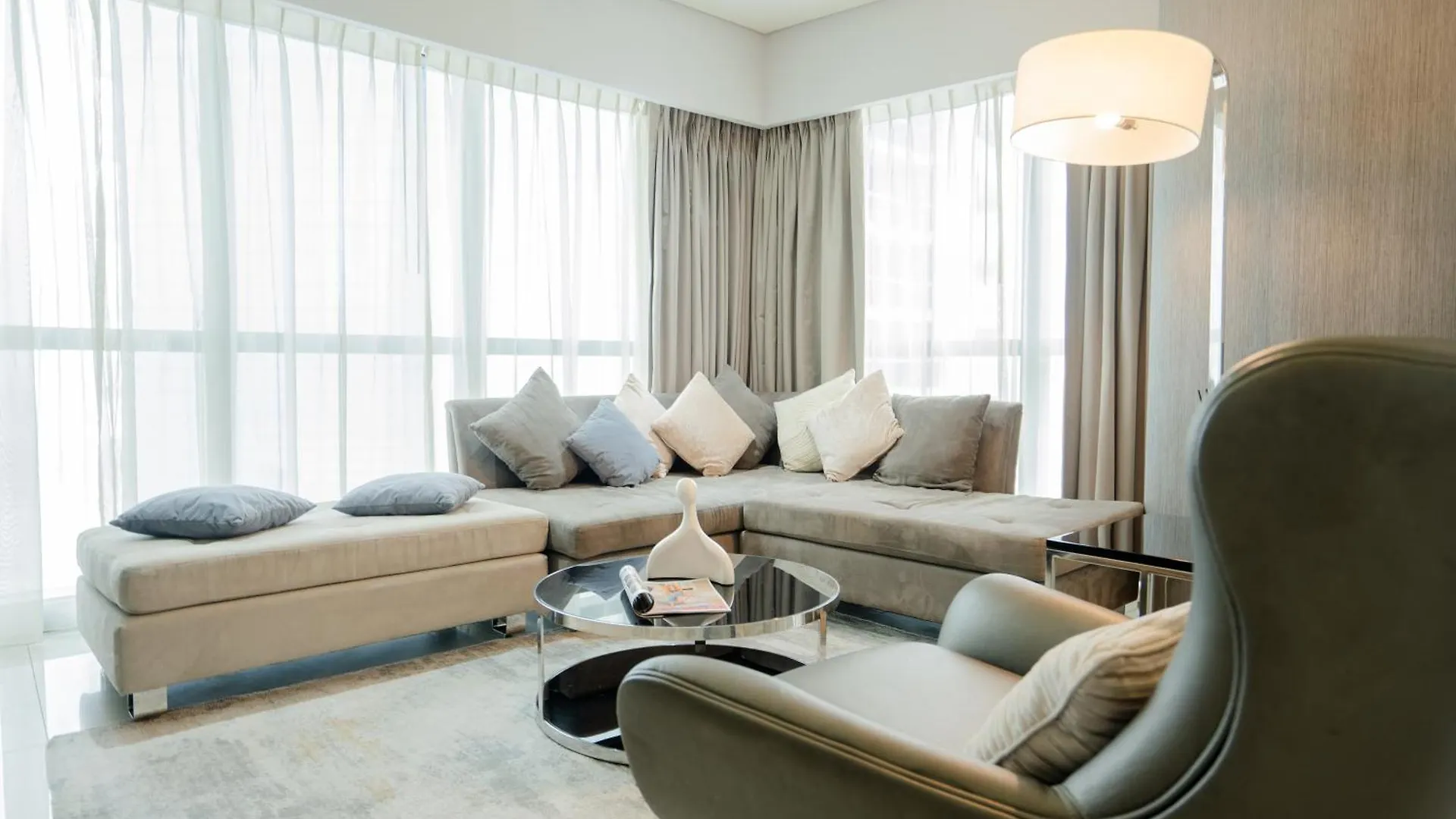 Luxe 2Br Haven With Spectacular Burj Khalifa & Dubai Frame Views Apartment