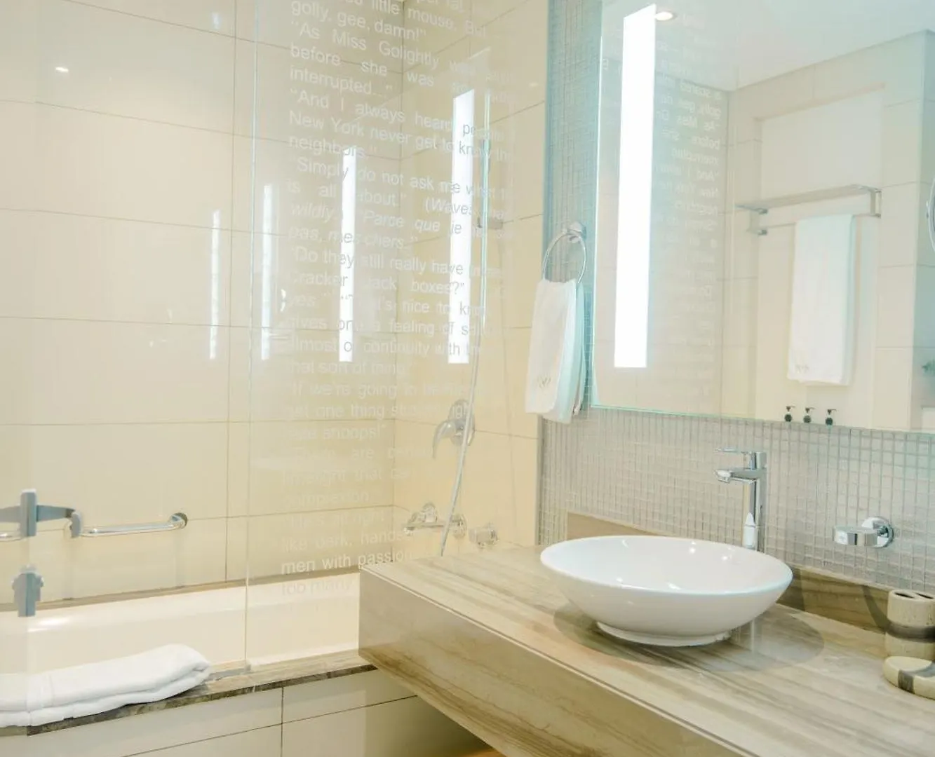 Apartmán Luxe 2Br Haven With Spectacular Burj Khalifa & Dubai Frame Views 0*,  Spojené arabské emiráty